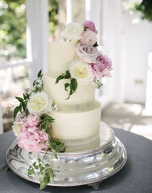 Summer David Austin Roses on Wedding Cake